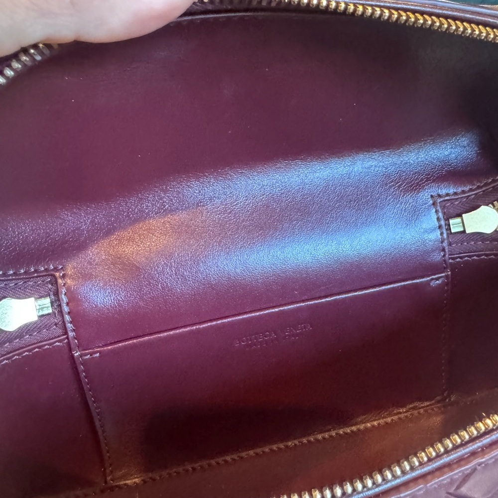 Bottega Veneta Woven Leather Box Bag with Gold Accents - Picture 7 of 8